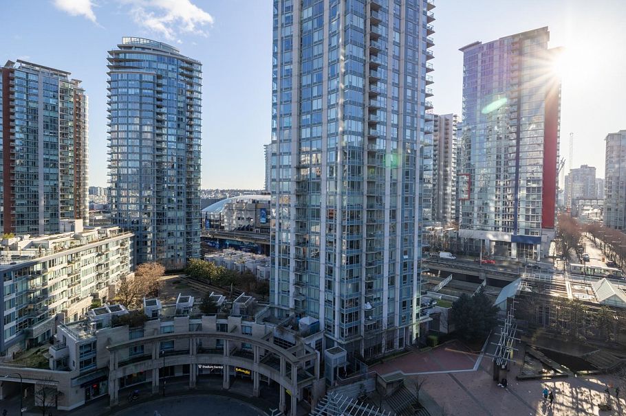 1201 183 Keefer Place Vancouver, BC - 12