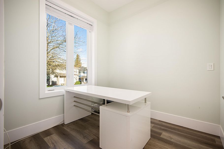 1 58 E 39th Avenue Vancouver, BC - 12