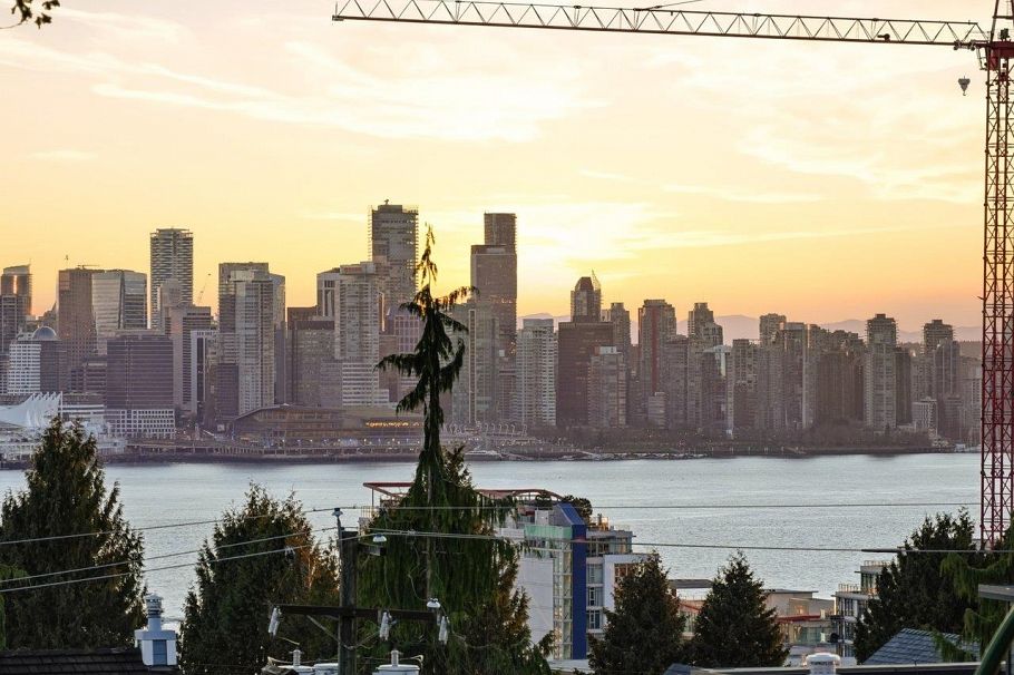 280 E 5th Street North Vancouver, BC - 28