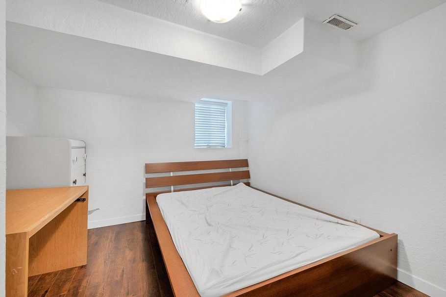 2903 W 42nd Avenue Vancouver, BC - 24