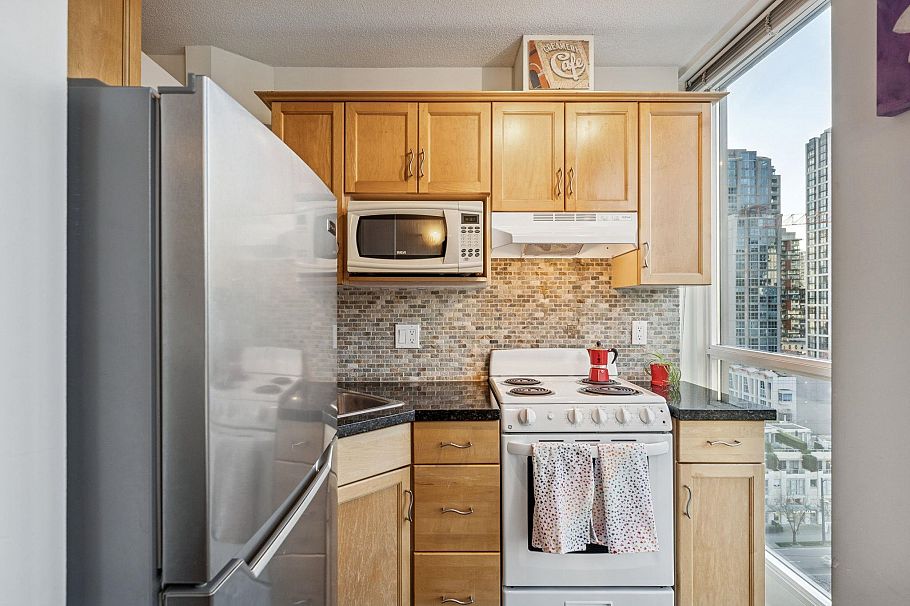 1202 1188 Richards Street Vancouver, BC - 13