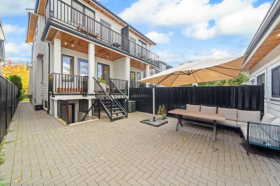 2815 W 19th Avenue Vancouver, BC - 25