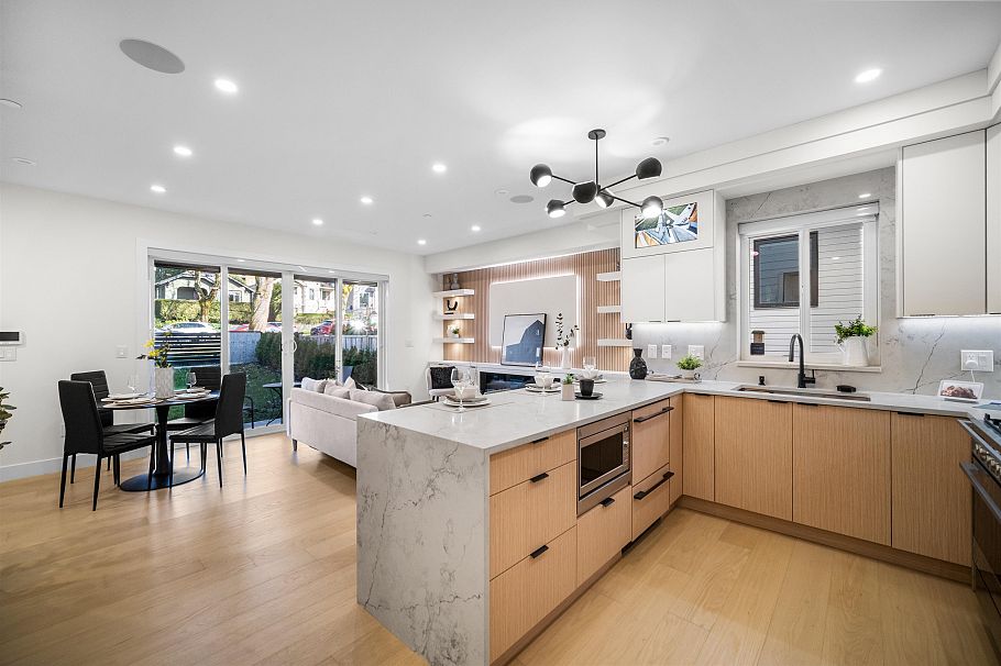 1 3576 E Pender Street Vancouver, BC - 6