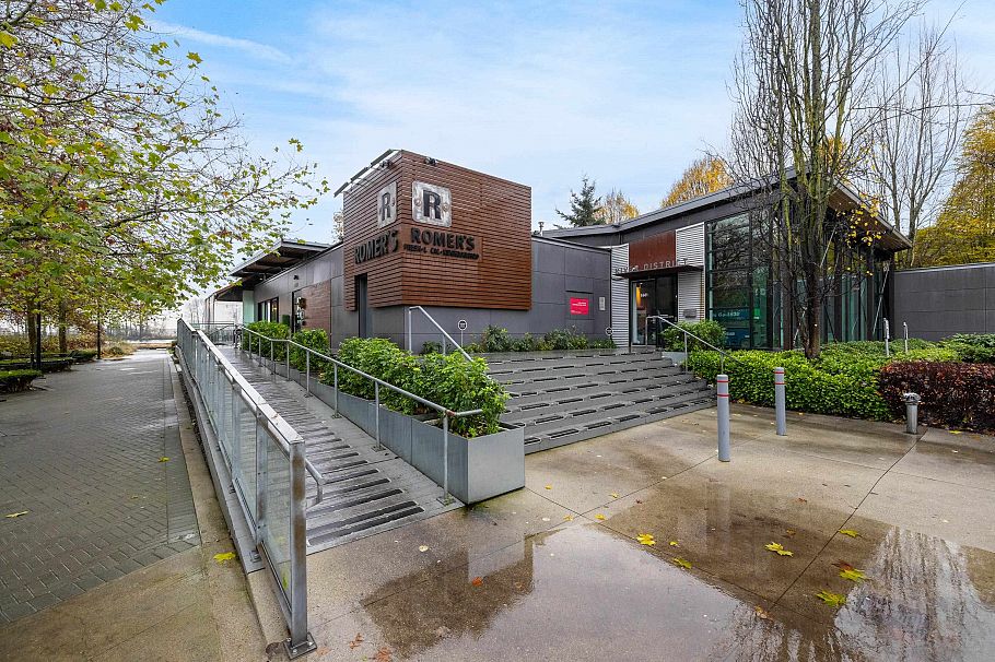 111 3133 Riverwalk Avenue Vancouver, BC - 31