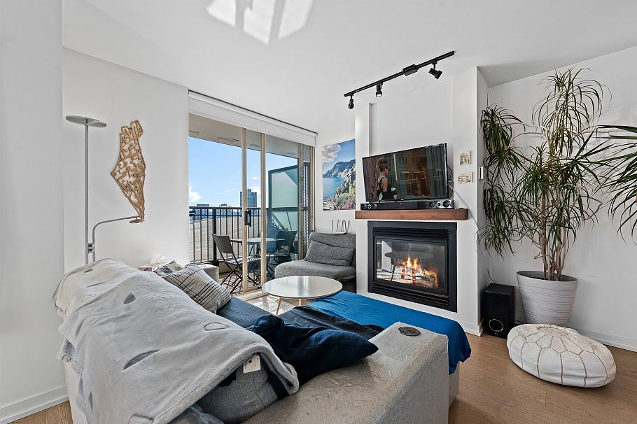 1206 969 Richards Street Vancouver, BC - 2