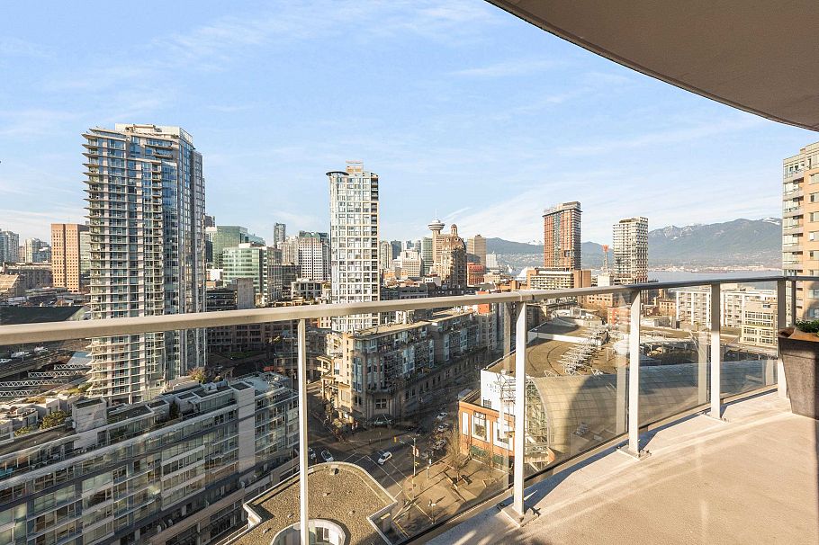 2203 58 Keefer Place Vancouver, BC - 6