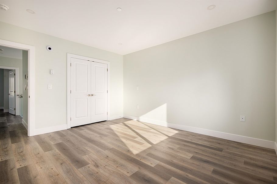 1 58 E 39th Avenue Vancouver, BC - 15