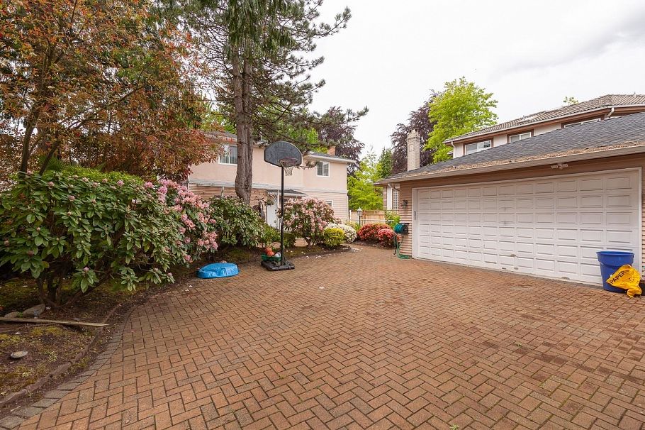 1989 W 52nd Avenue Vancouver, BC - 40