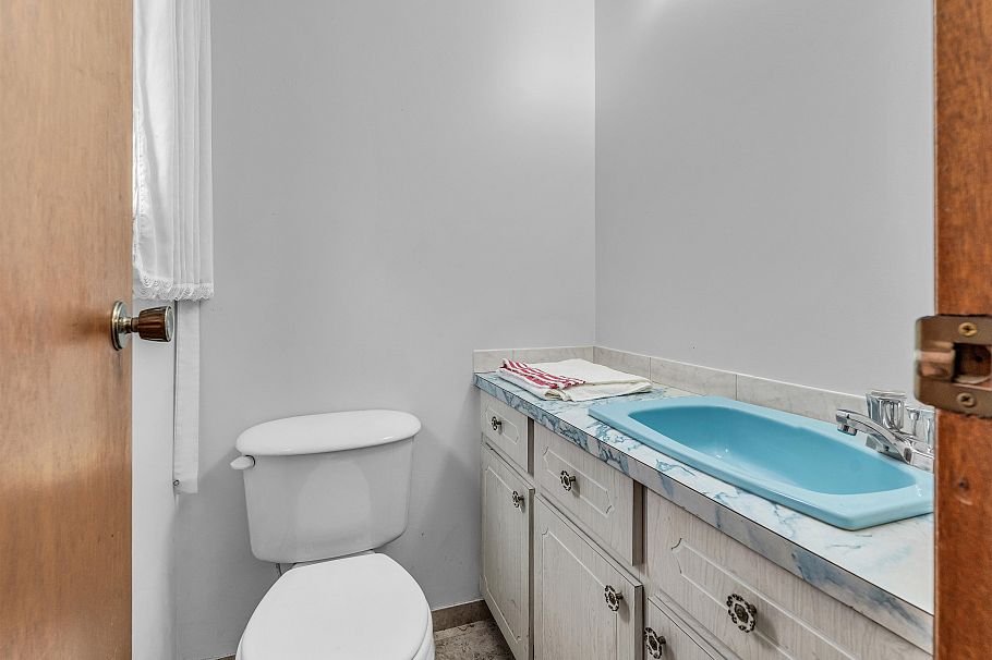 3112 E 1st Avenue Vancouver, BC - 18