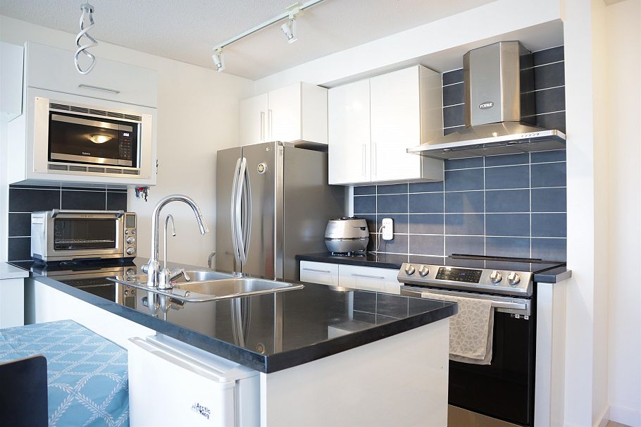 2906 689 Abbott Street Vancouver, BC - 4