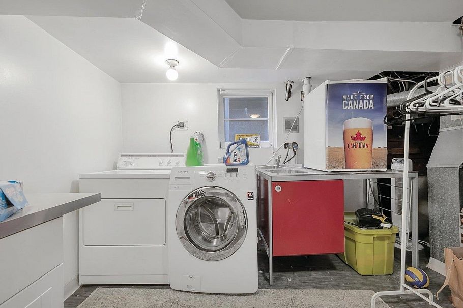 2903 W 42nd Avenue Vancouver, BC - 26