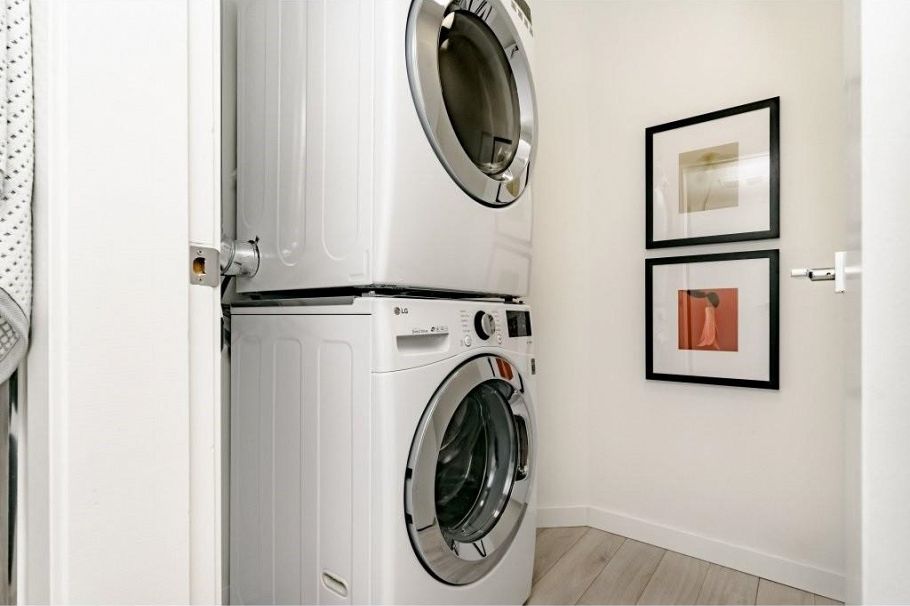 1002 1415 W Georgia Street Vancouver, BC - 16