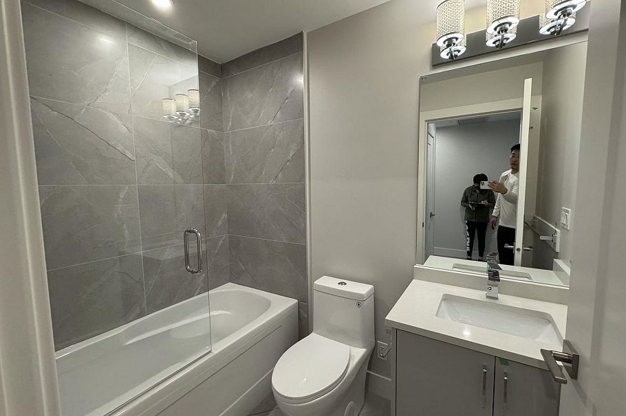 7555 OAK STREET, Vancouver BC V6P 4A4 Vancouver, BC - 7