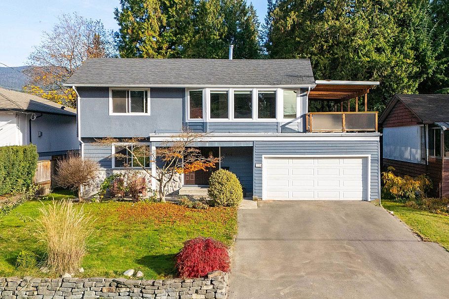 2644 Kilmarnock Crescent North Vancouver, BC - 1
