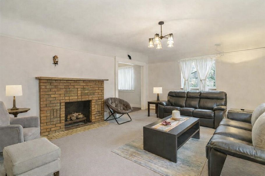 1311 Kamloops Street Vancouver, BC - 3