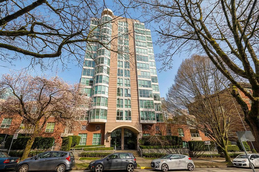 1003 1111 Haro Street Vancouver, BC - 30