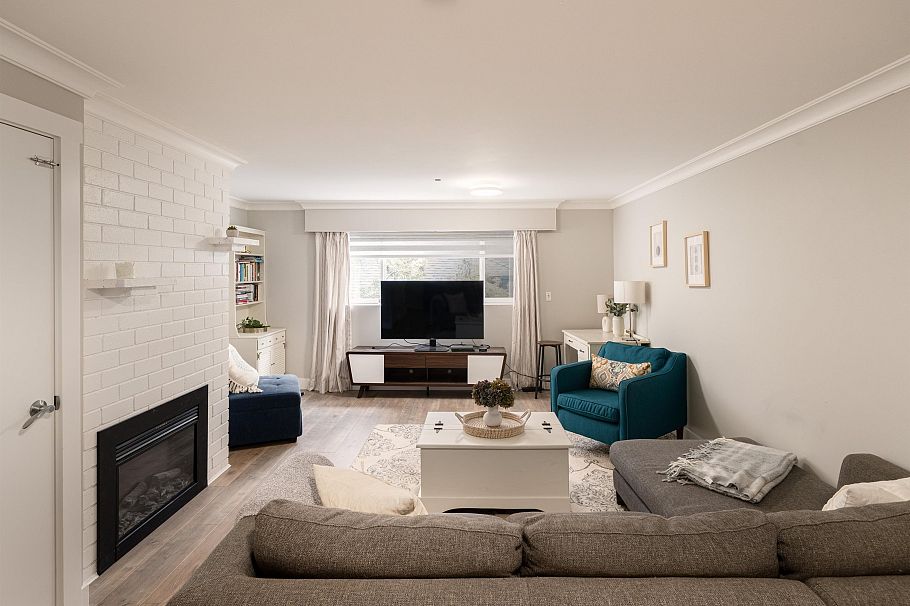 3642 Sykes Road North Vancouver, BC - 23