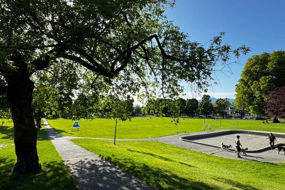 2735 Grant Street Vancouver, BC - 14