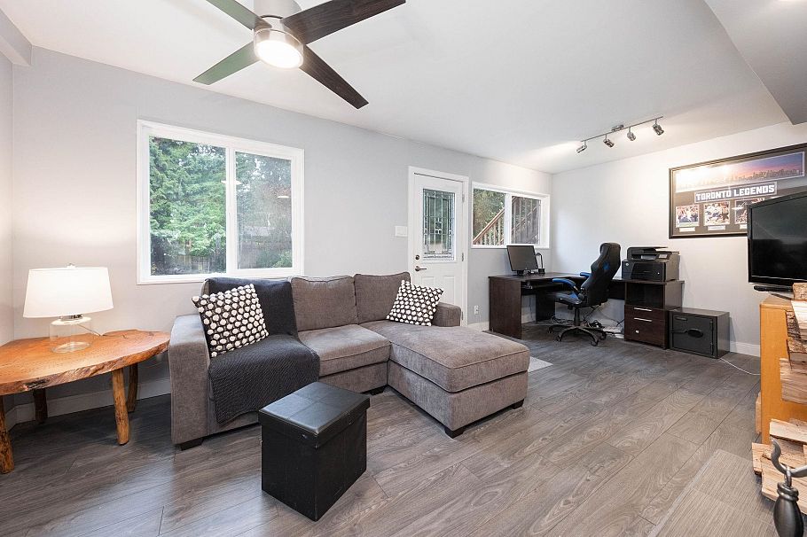 2644 Kilmarnock Crescent North Vancouver, BC - 24