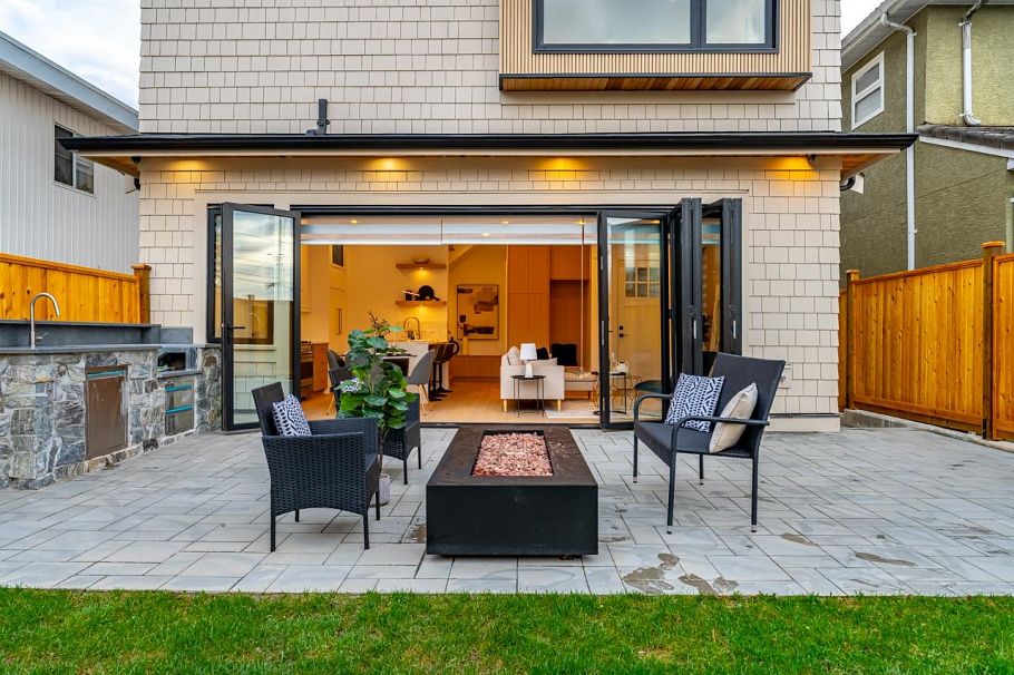 2 5355 Inverness Street Vancouver, BC - 4