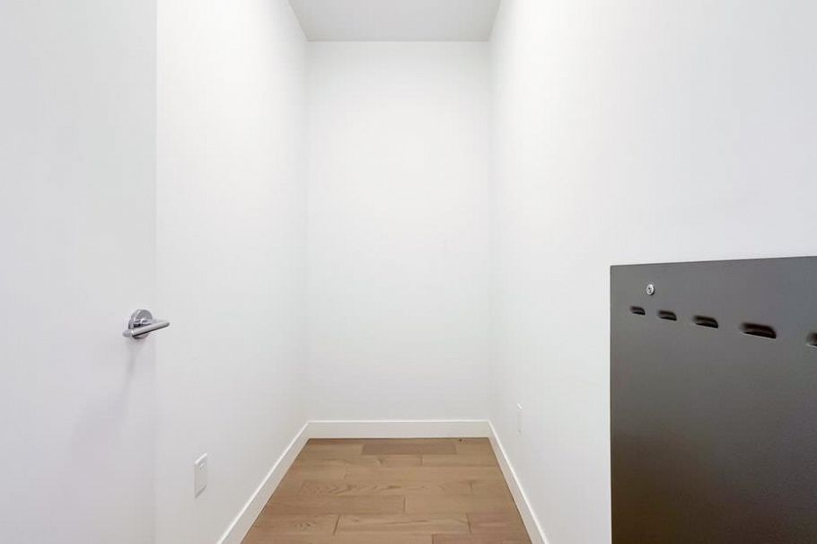 302 6733 Cambie Street Vancouver, BC - 18