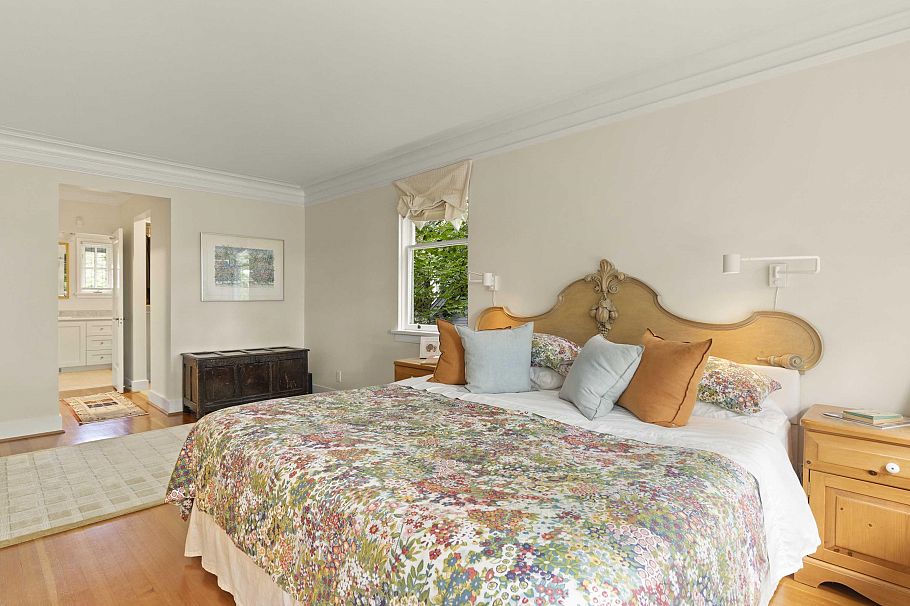 2527 W 37th Avenue Vancouver, BC - 30