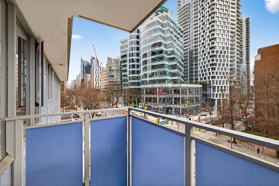 606 1009 Harwood Street Vancouver, BC - 11