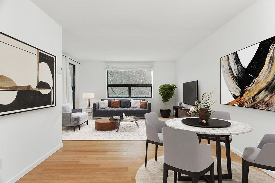 301 1080 Broughton Street Vancouver, BC - 1