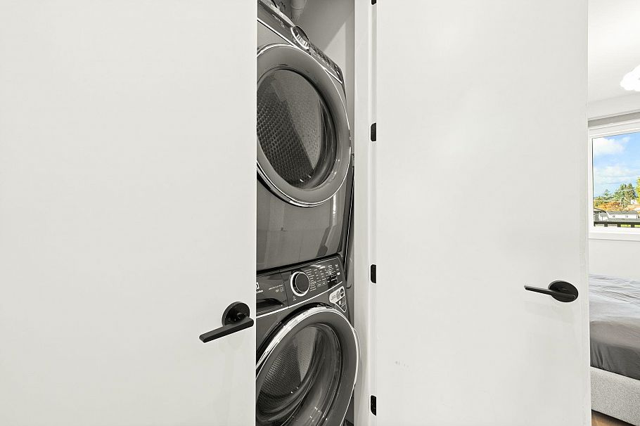 2815 W 19th Avenue Vancouver, BC - 21