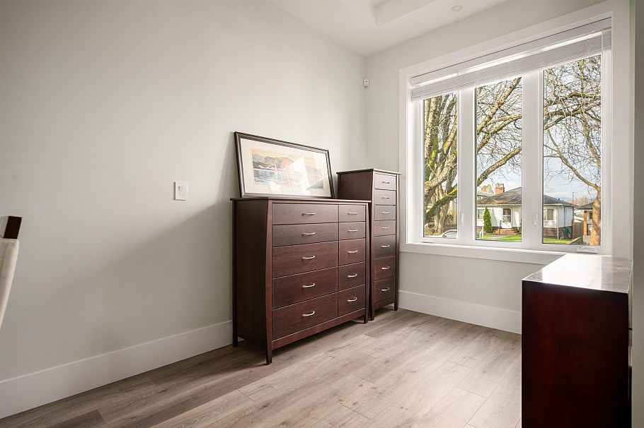 1 58 E 39th Avenue Vancouver, BC - 6