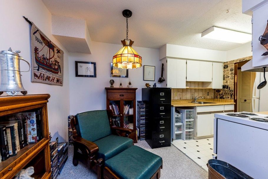 302 250 W 1st Street North Vancouver, BC - 8