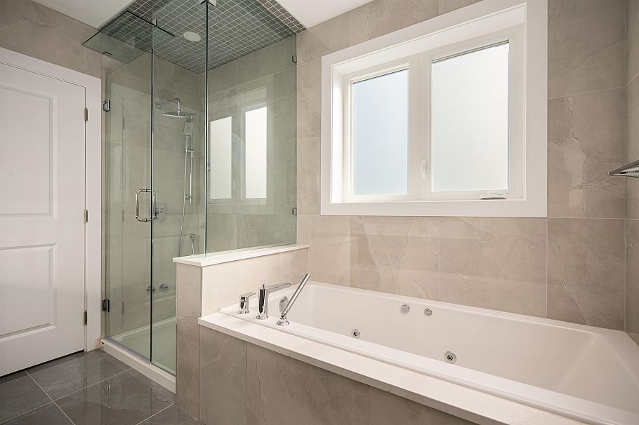 1 58 E 39th Avenue Vancouver, BC - 17