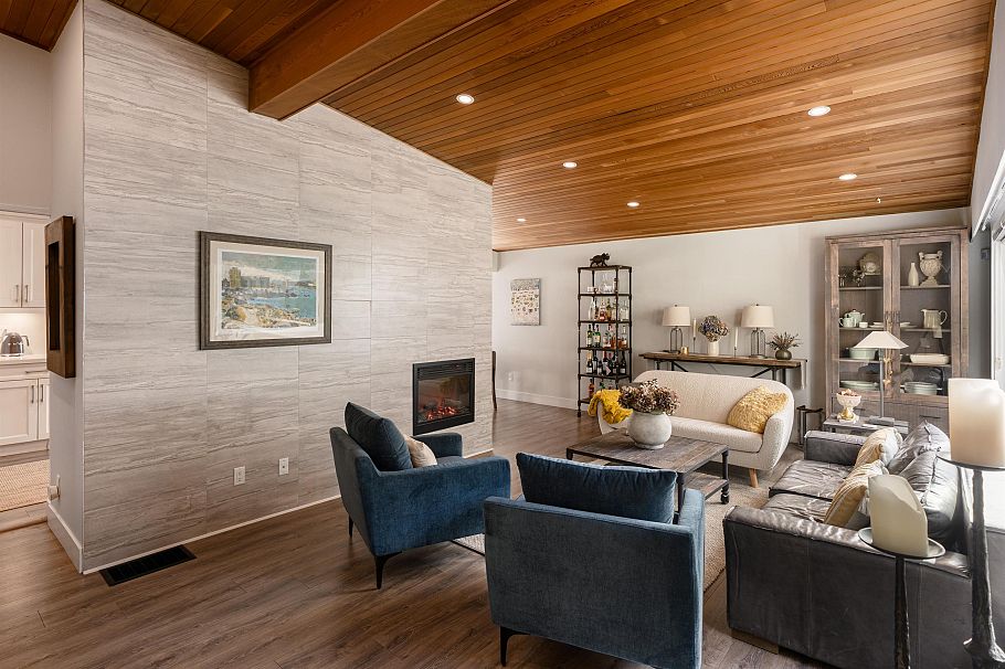 3642 Sykes Road North Vancouver, BC - 3