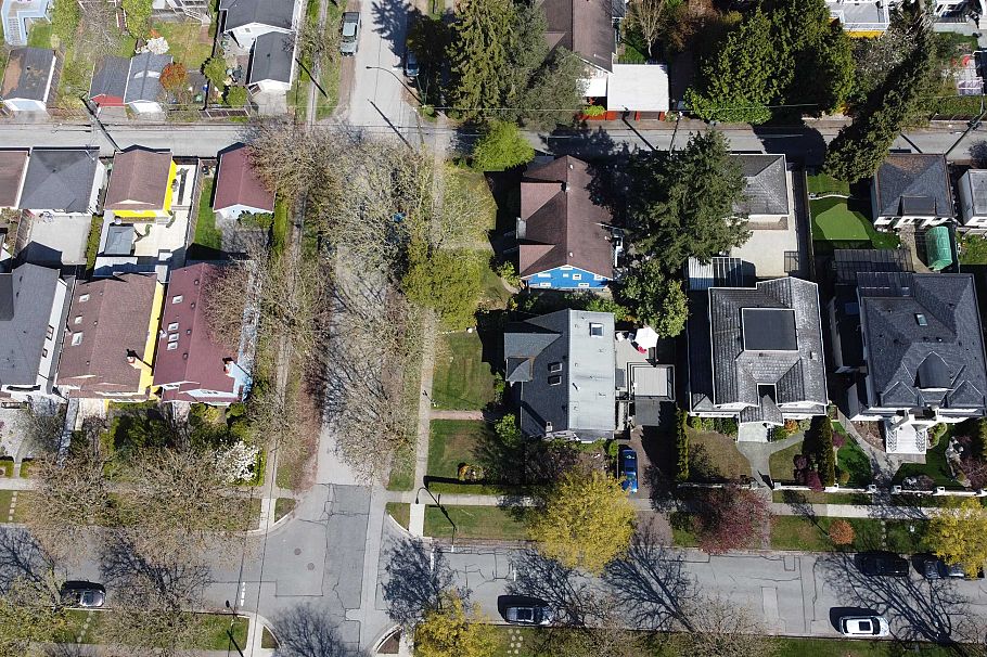 3088 Discovery Street Vancouver, BC - 25