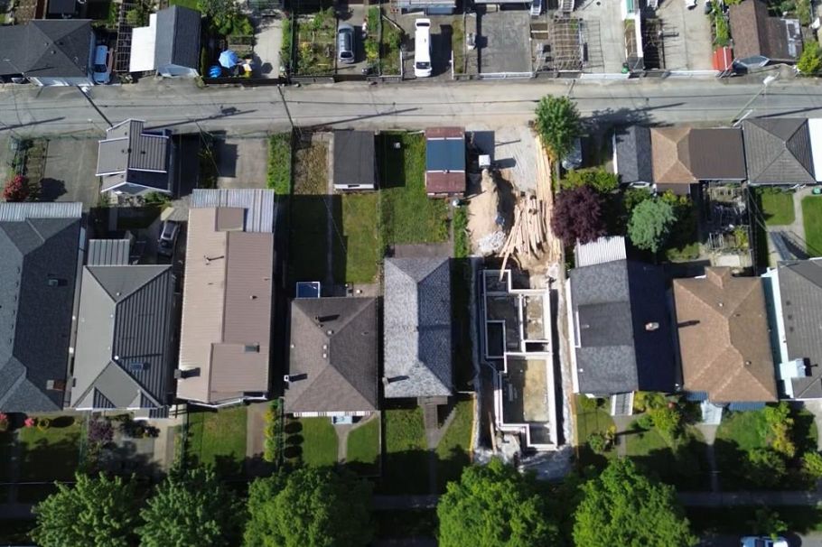 2735 Grant Street Vancouver, BC - 11