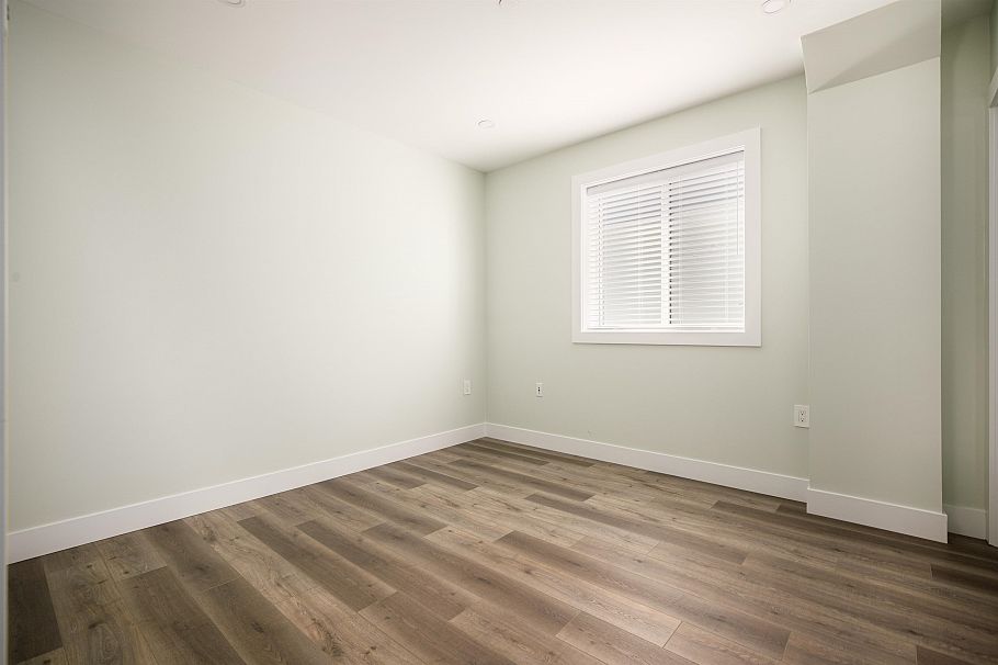 1 58 E 39th Avenue Vancouver, BC - 20