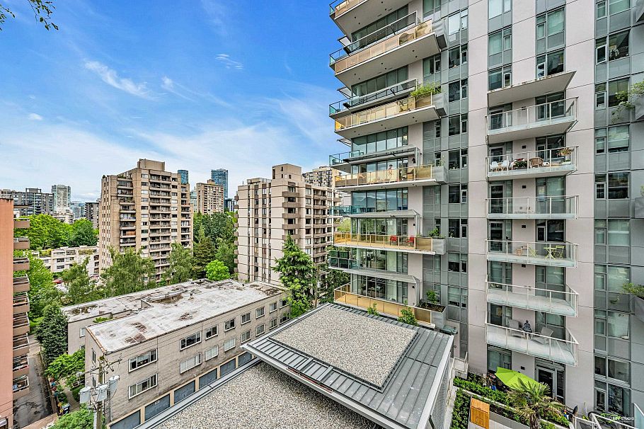 906 1180 Broughton Street Vancouver, BC - 17