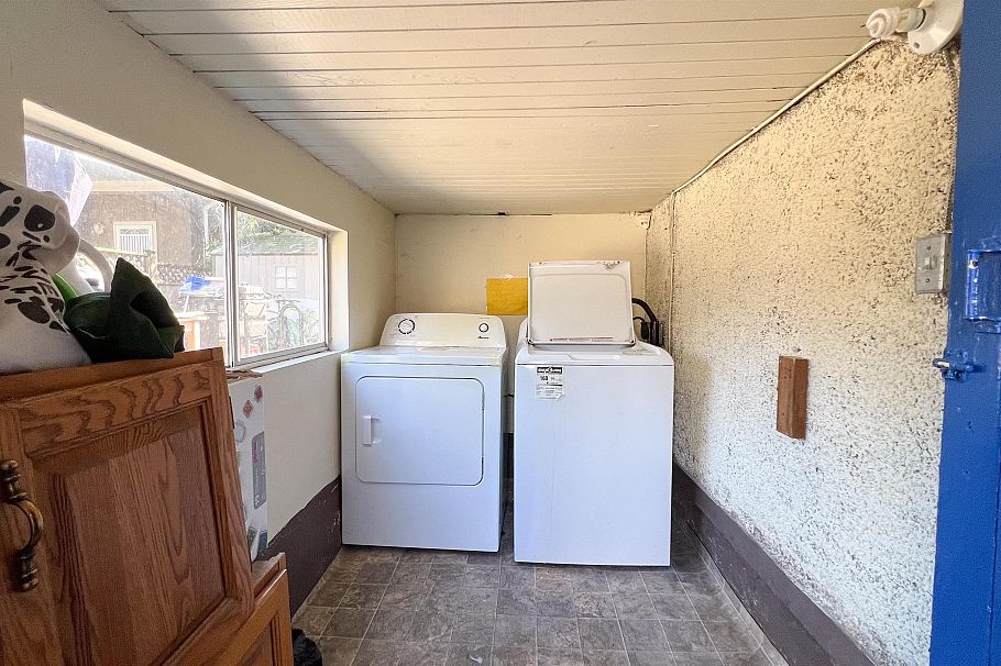 3088 Discovery Street Vancouver, BC - 21