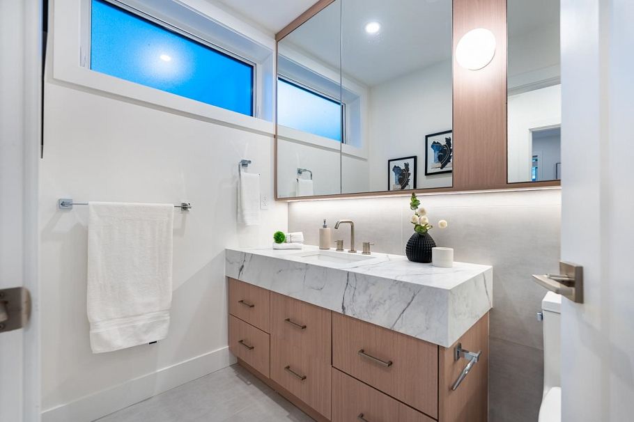 2 5355 Inverness Street Vancouver, BC - 11