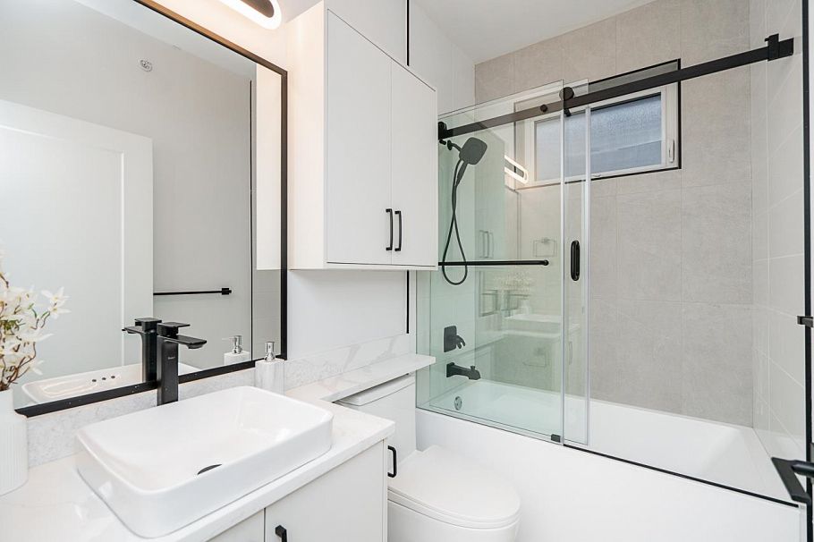 1 2753 Nanaimo Street Vancouver, BC - 21