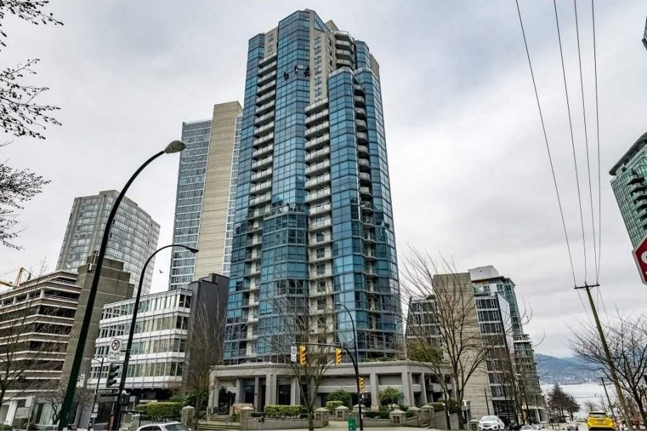 1002 1415 W Georgia Street Vancouver, BC - 1