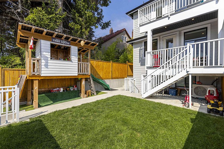 2666 E 6th Avenue Vancouver, BC - 31