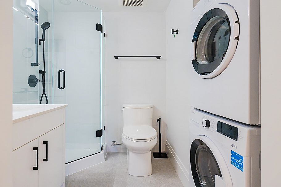 1505 Renfrew Street Vancouver, BC - 36