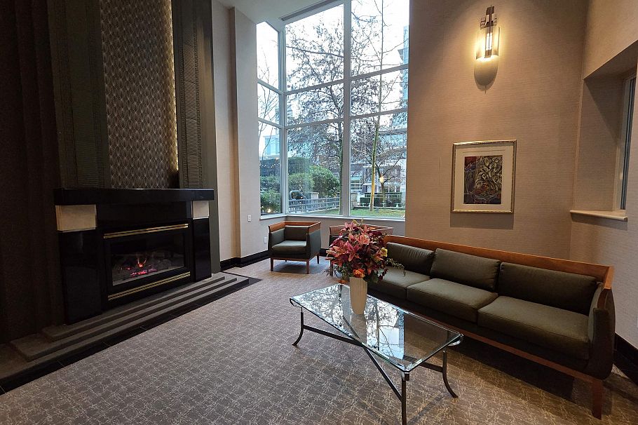 405 535 Nicola Street Vancouver, BC - 3