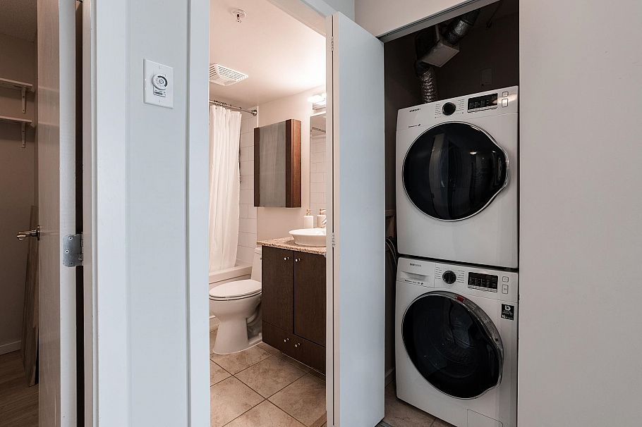 906 1155 Seymour Street Vancouver, BC - 25