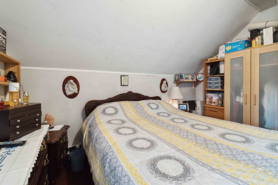 1649 Grant Street Vancouver, BC - 25