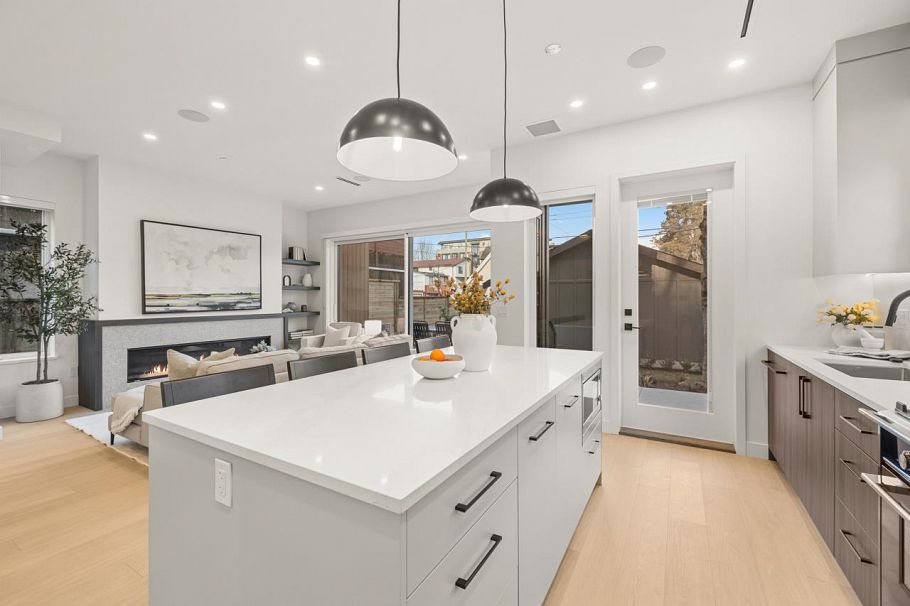 2 727 E 31st Avenue Vancouver, BC - 14