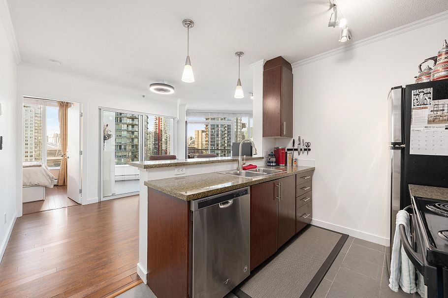 2203 58 Keefer Place Vancouver, BC - 9