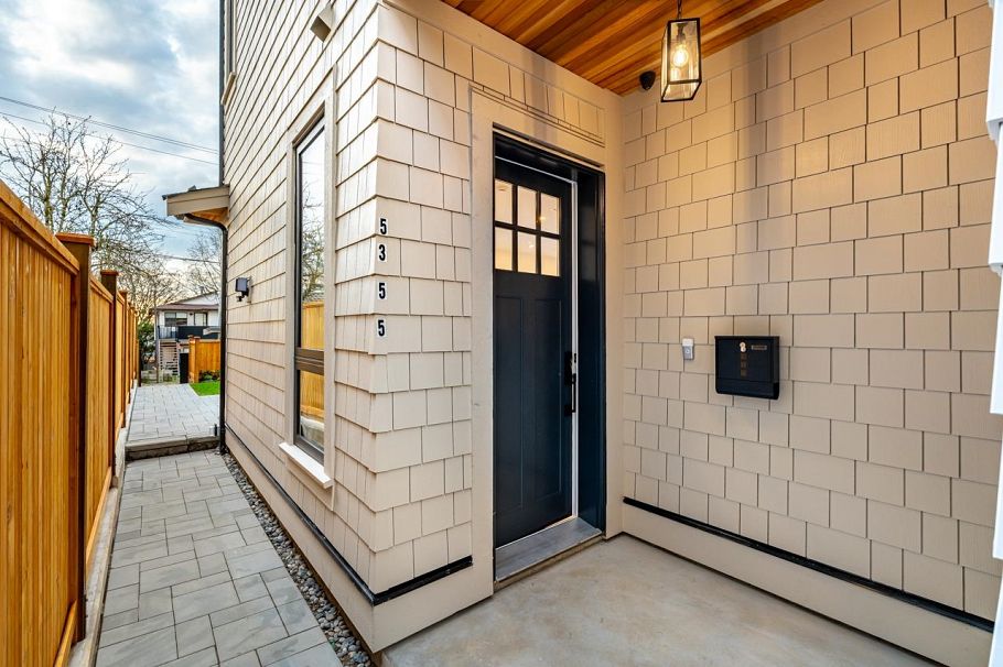 2 5355 Inverness Street Vancouver, BC - 2