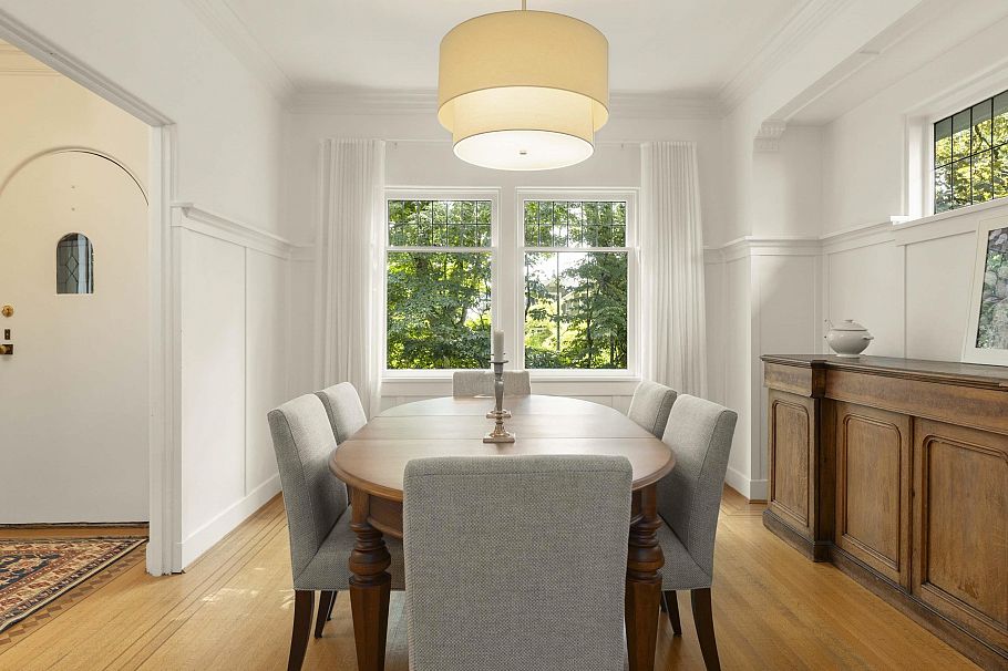 2527 W 37th Avenue Vancouver, BC - 16